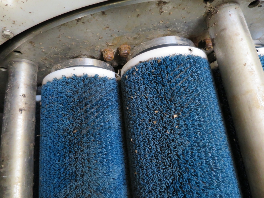 3870 EKKO Polierer 2,2 m Bürsten mit Wassen recirkulation