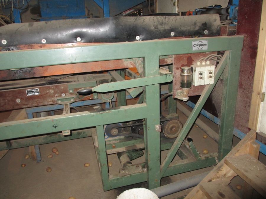 3876 EMVE / Compas washing line