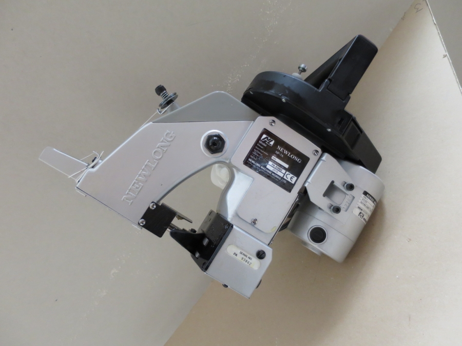 3880 NEWLONG stitcher NP-7A NEW hand model sewing machine