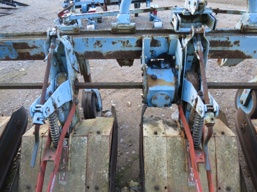 3890 Badalini Row rotary cultivator 4 row