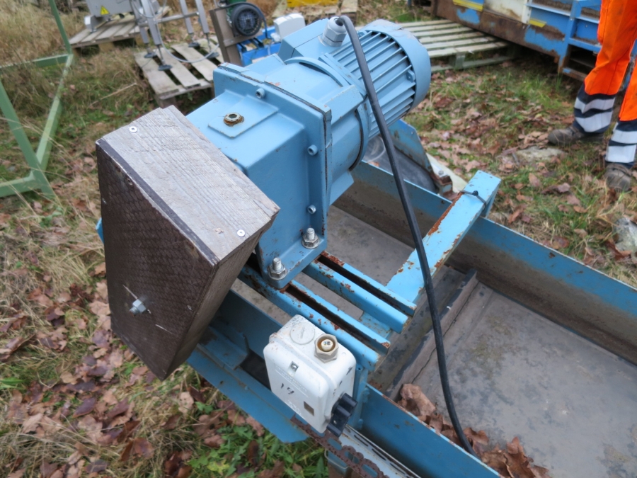 3925 EMVE elevator 3300x350