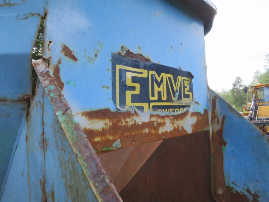 3943 EMVE storage bin. 