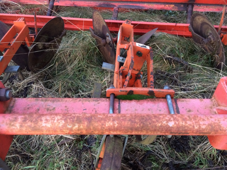 3969 Checchi & Magli tallrikskup VR76 4 rad