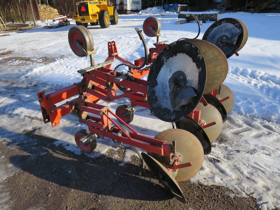 4018 Checchi & Magli tallrikskup VR76 4 rad