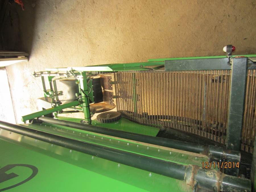 4026 AVR spirit 6100 1 rad potatisupptagare med tank