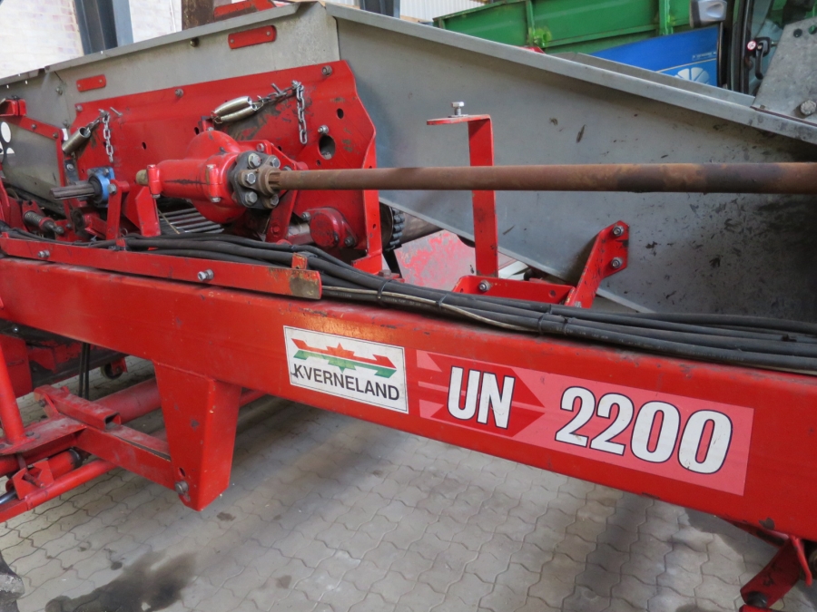 4042 Kverneland Underhaug 2200 onion loader
