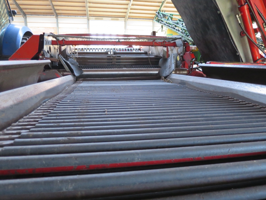 4042 Kverneland Underhaug 2200 onion loader