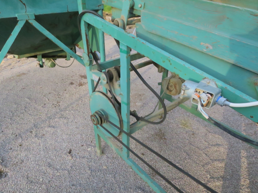 4062 Bording potato grader with bunker