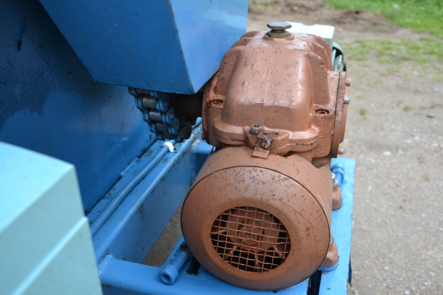 4076 EMVE lådvändare 1300 mm lådor elektrisk
