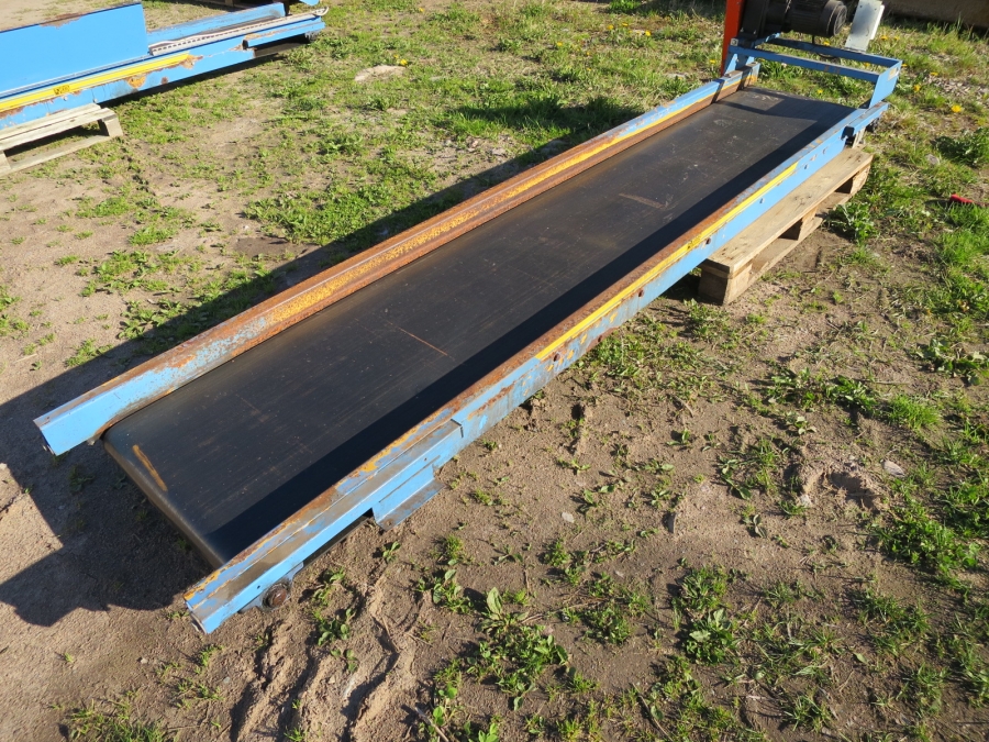 4079 EMVE conveyor 3200x550 mm