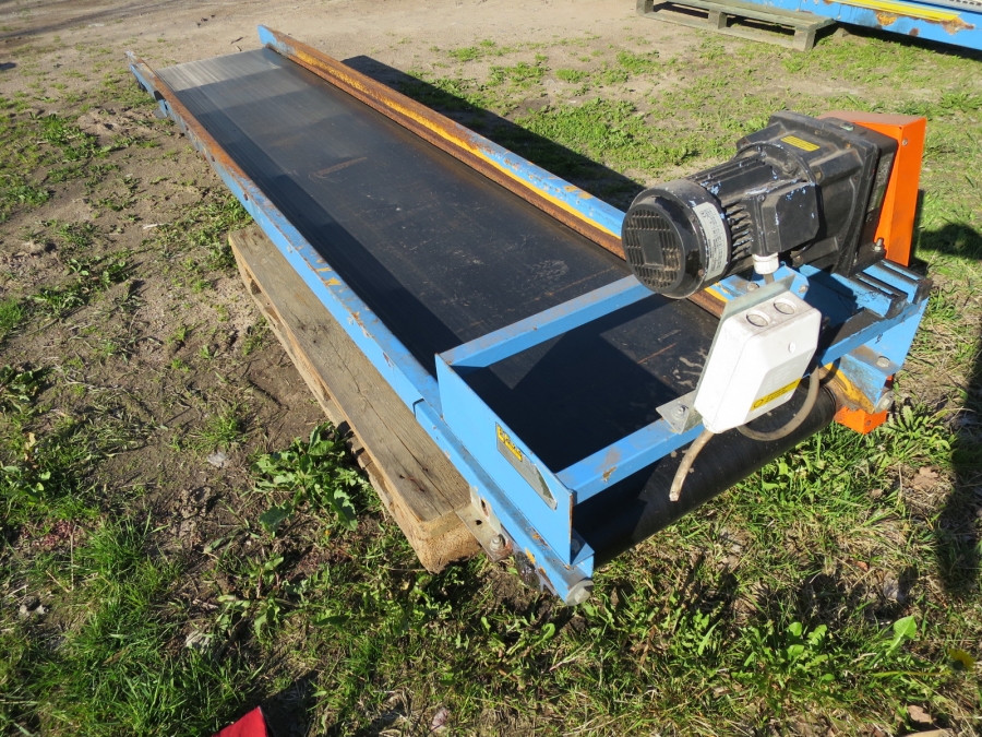 4079 EMVE conveyor 3200x550 mm