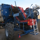 4641 Asa-Lift T-140B carrot harvester 4 ton bunker