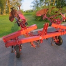 5214 Underhaug 4 row potato ridger