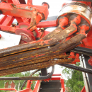 5287 Dewulf GBC carrot harvester with bunker