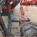 5287 Dewulf GBC carrot harvester with bunker