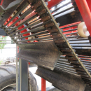 5287 Dewulf GBC carrot harvester with bunker