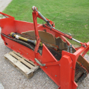 5287 Dewulf GBC carrot harvester with bunker