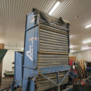 5490 Asa-Lift carrot harvester with bunker