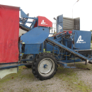 5501 Asa-Lift carrot harvester T90B with bunker