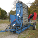 5501 Asa-Lift carrot harvester T90B with bunker