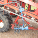 5741 Simon carrot harvester 1 row with bunker