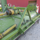 5853 Baselier haulm topper 4 row with low press tires
