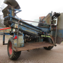 5940 Asa-Lift carrot harvester with roller table