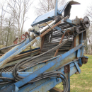 5940 Asa-Lift carrot harvester with roller table