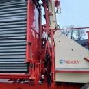 6267 Simon carrot harvester R1B3 with bunker