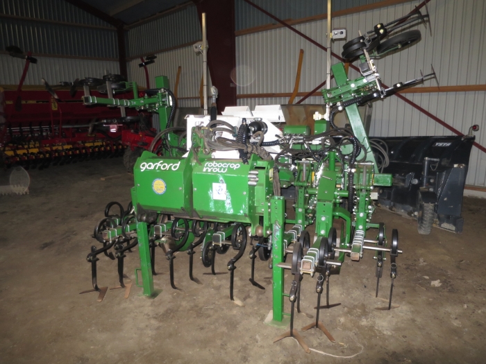 4277 Garford Robocrop InRow Weeder