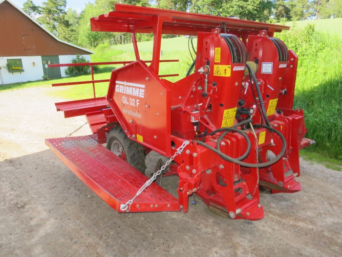 4736 Grimme GL32F potatissättare