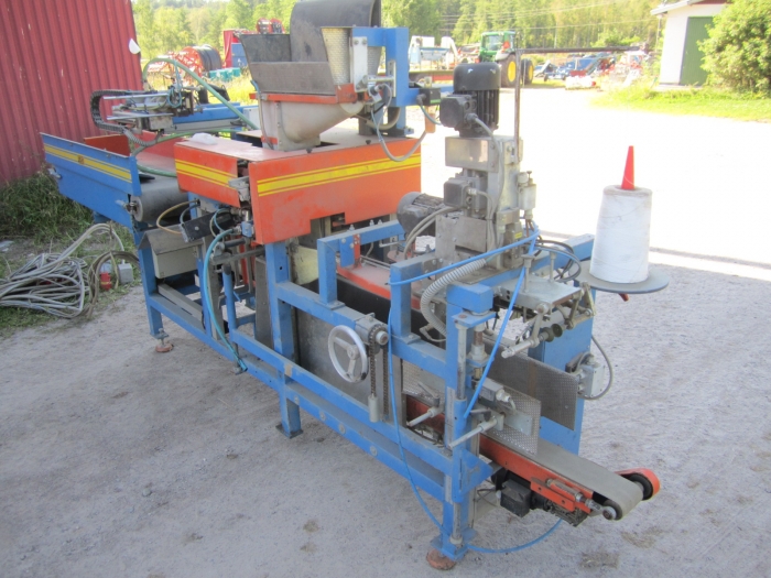 3187 EMVE 3000 potato paper bagger