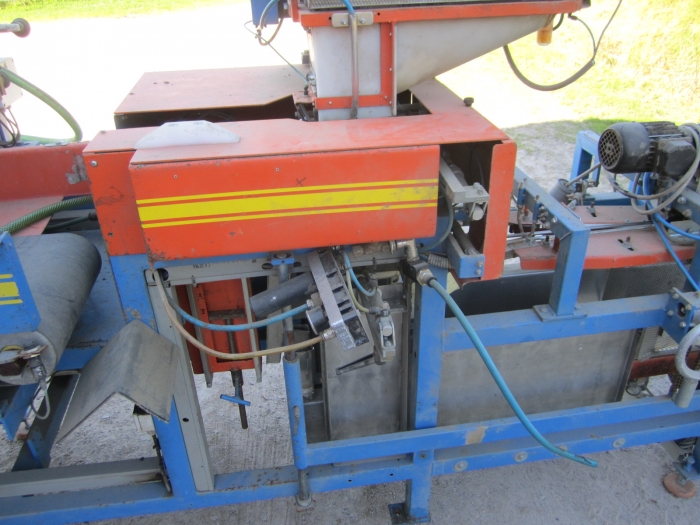 3187 EMVE 3000 potato paper bagger