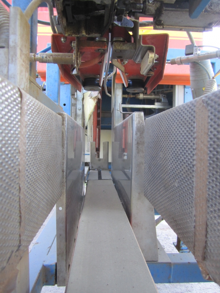 3187 EMVE 3000 potato paper bagger