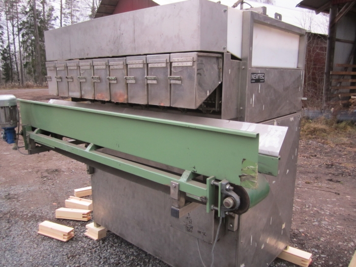 3213 NEWTEC 2009 9 head multi weigher