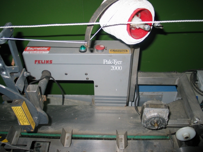 3053 Pak Tyer bunching machine for carrots, radish roses etc