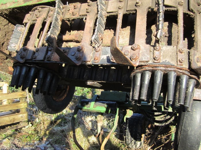 3363 Thyregod root celery harvester