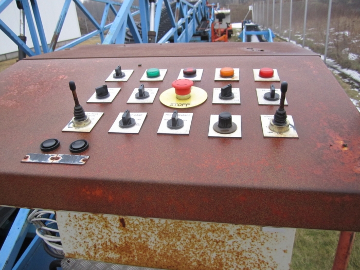 3399 EMVE Space finder BIG