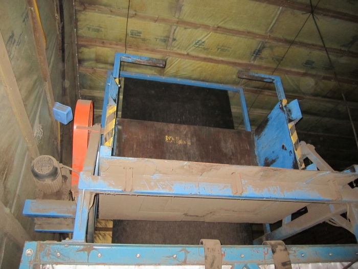 3410 EMVE box turner with trevira sack