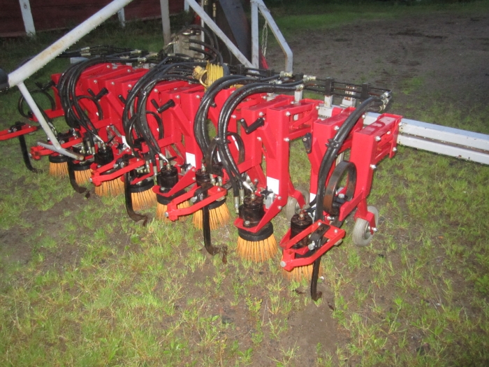 3445 Thermec brushing crop cleaner