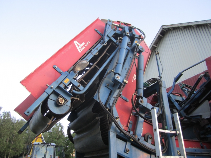 3457 Asa-Lift carrot harvester 1 row trailed elevator