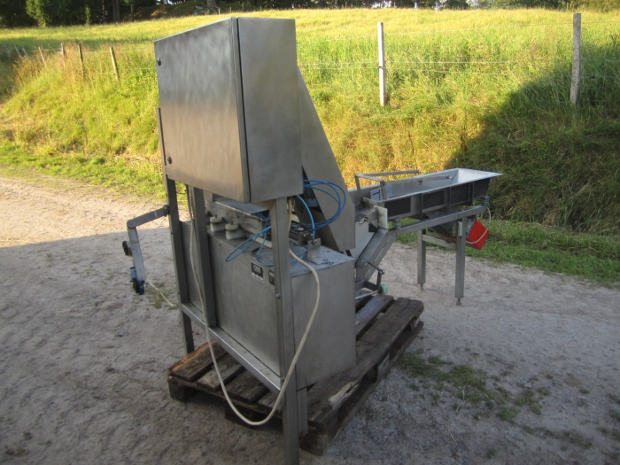 3464 NEWTEC carrot weigher/bagger G20