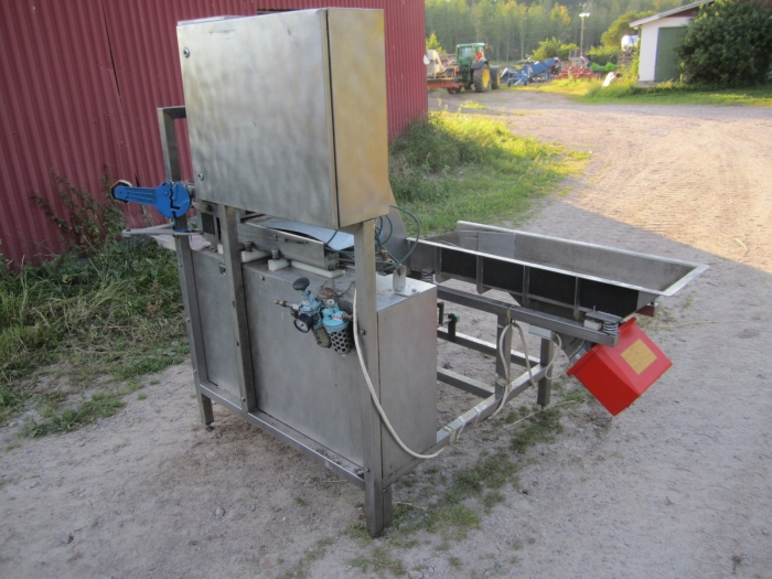 3465 NEWTEC carrot weigher/bagger G30