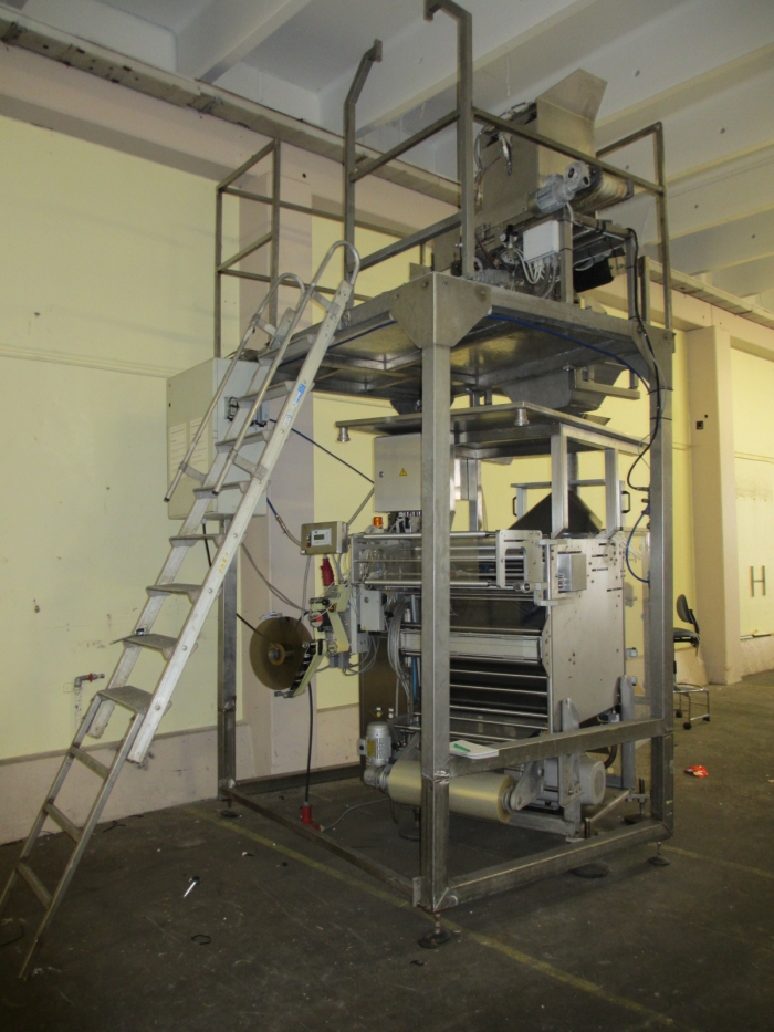 3537 PFM zenith vertical form fill & seal machine
