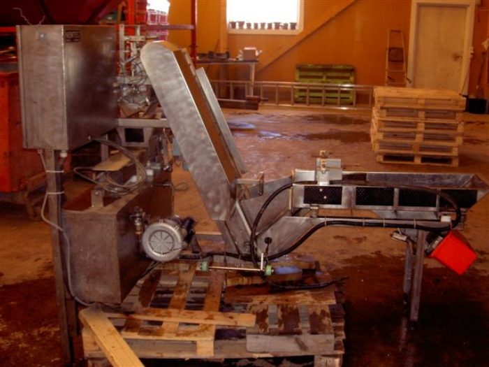 1804 Newtec G20 carrot weigher and pack 