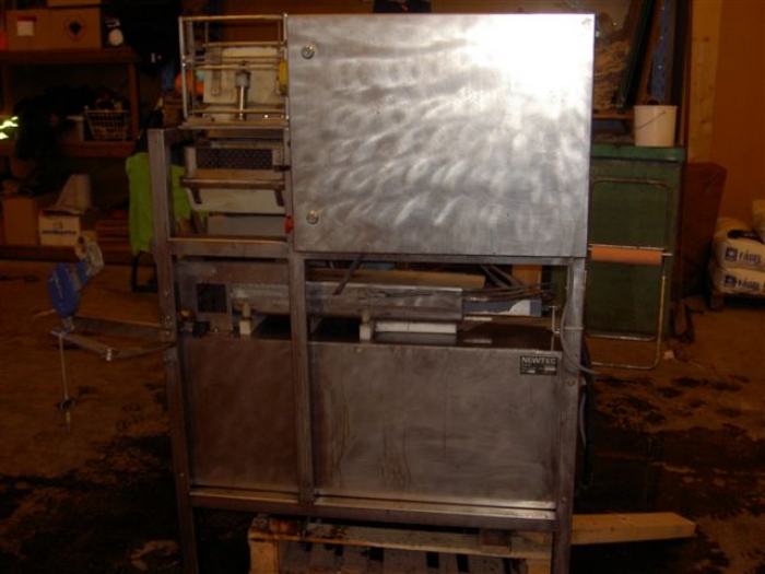 1804 Newtec G20 carrot weigher and pack 