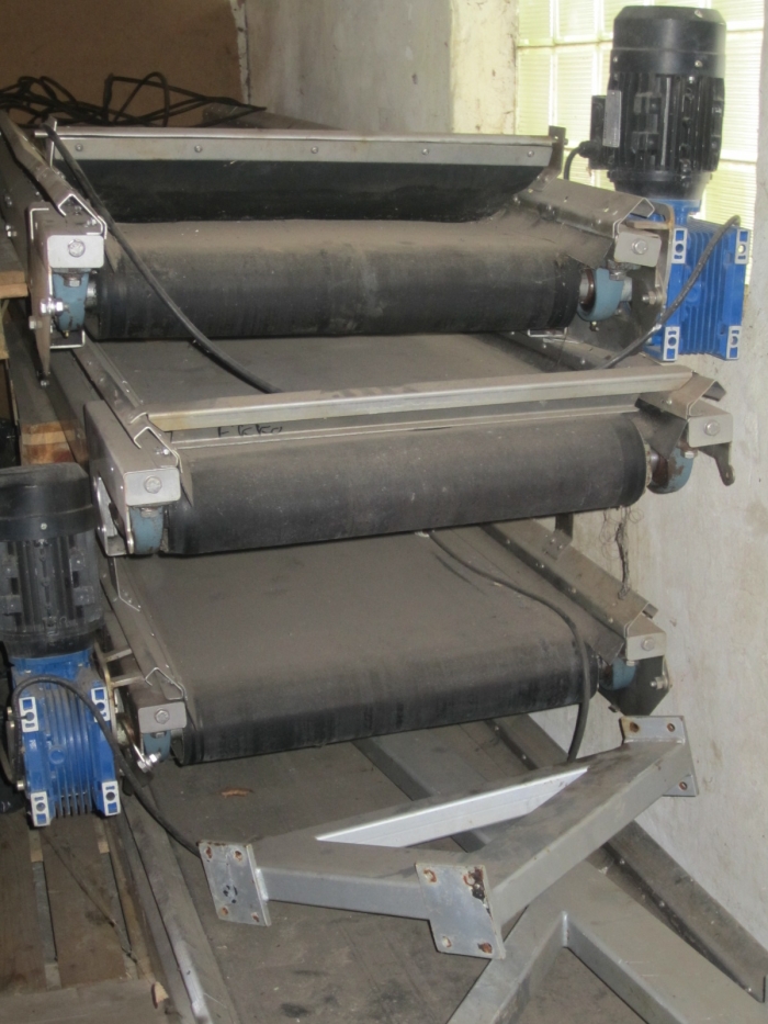 3312 EKKO roller grader for carrots