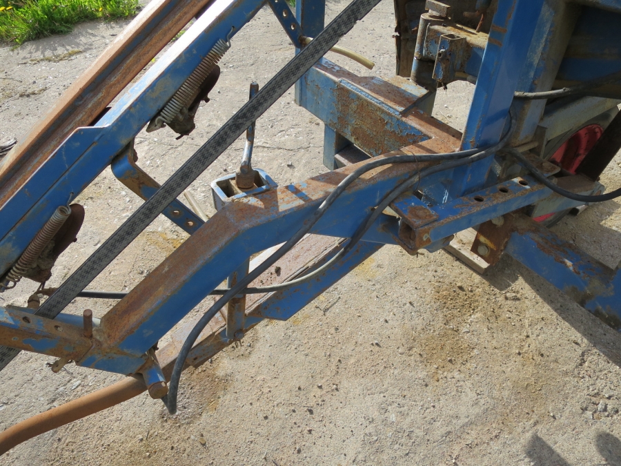 4105 Asa-Lift combi mini carrot harvester 1 row with roller table