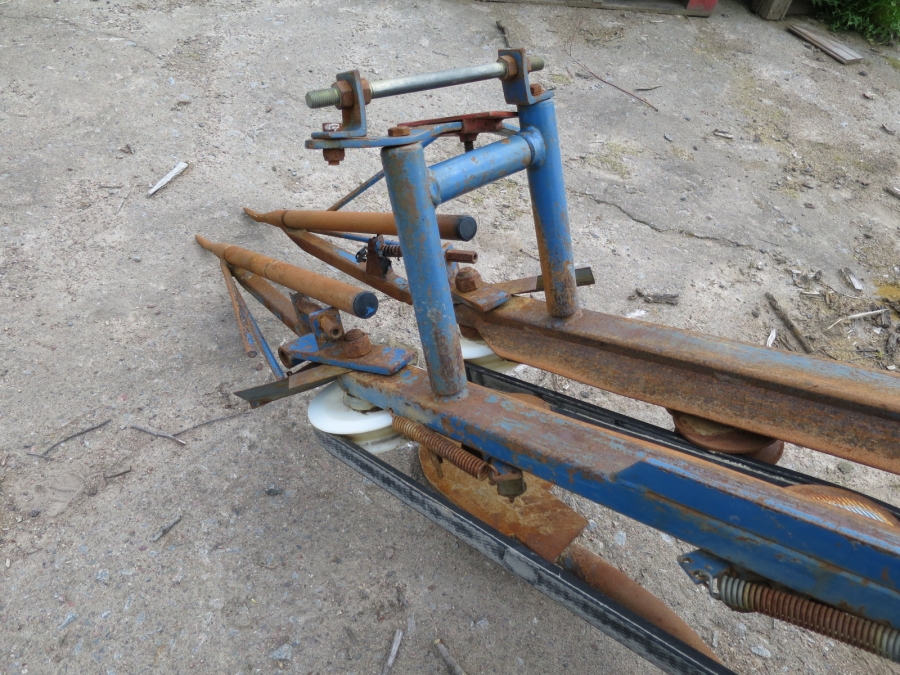4105 Asa-Lift combi mini carrot harvester 1 row with roller table