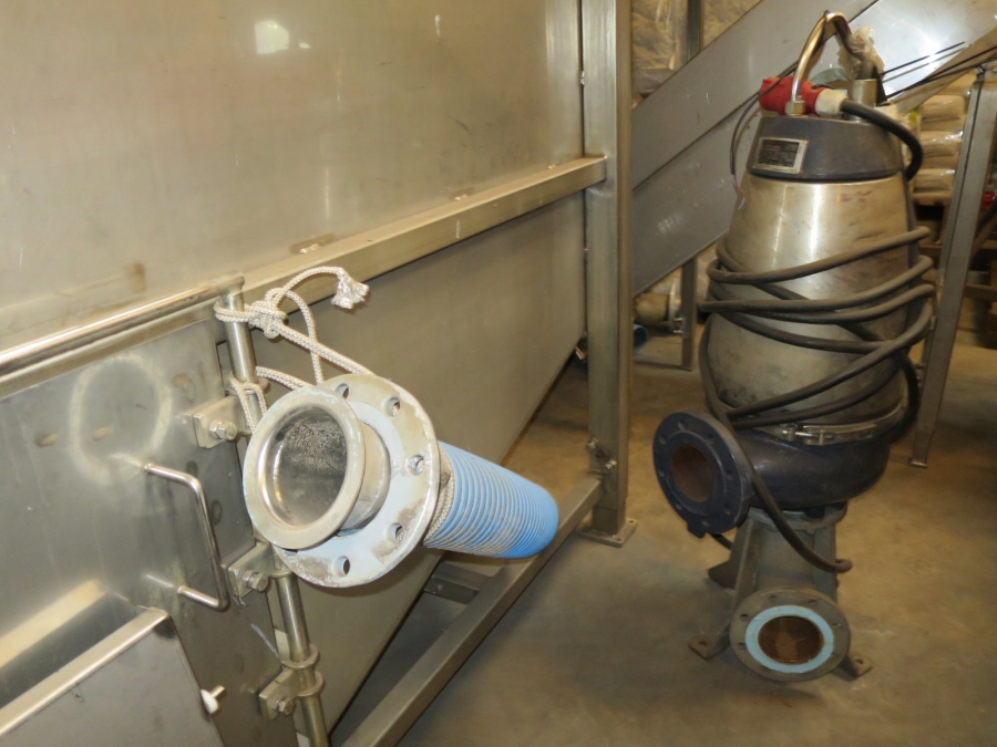 4126 EKKO potato washing machine with destoner